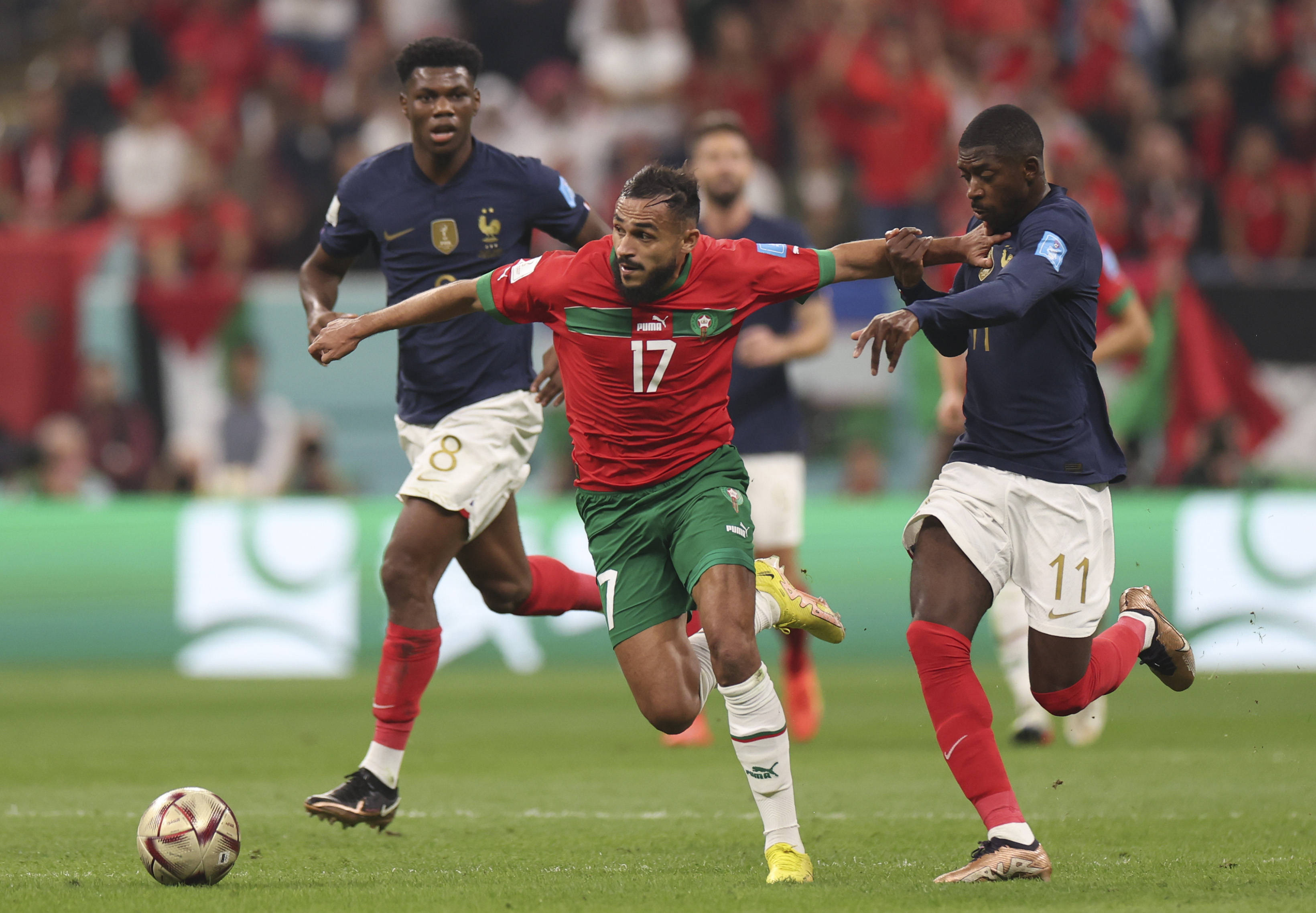 及场上拼抢 及场上拼抢